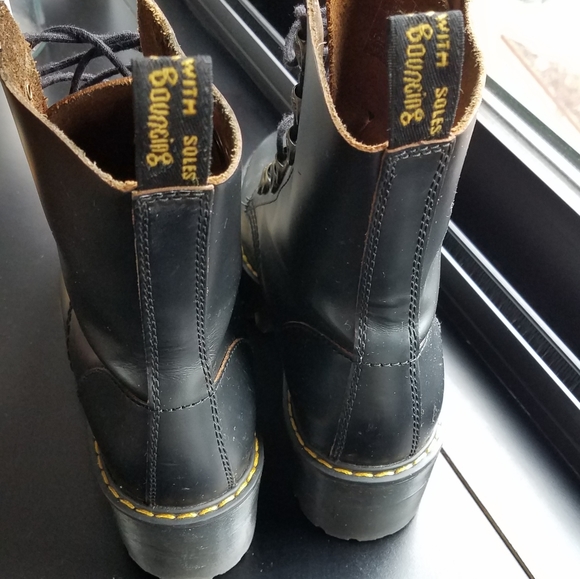 *SOLD* Dr. Martens Leona Boots - Picture 6 of 8